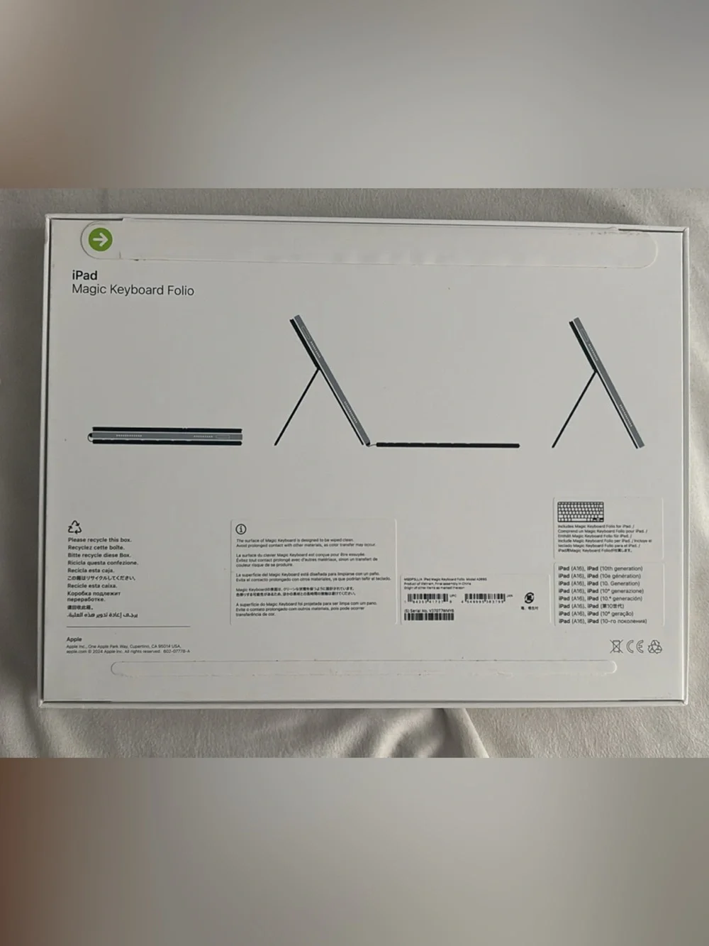 Apple Magic Keyboard Folio - White and Silver